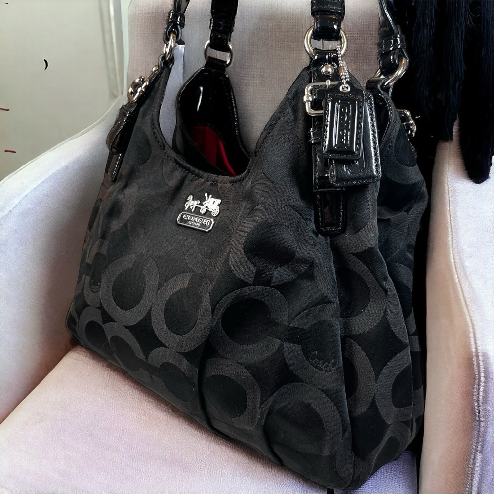 EUC- Coach Vintage Op Art Signature Canvas and Patent Leather Madison Abigail
